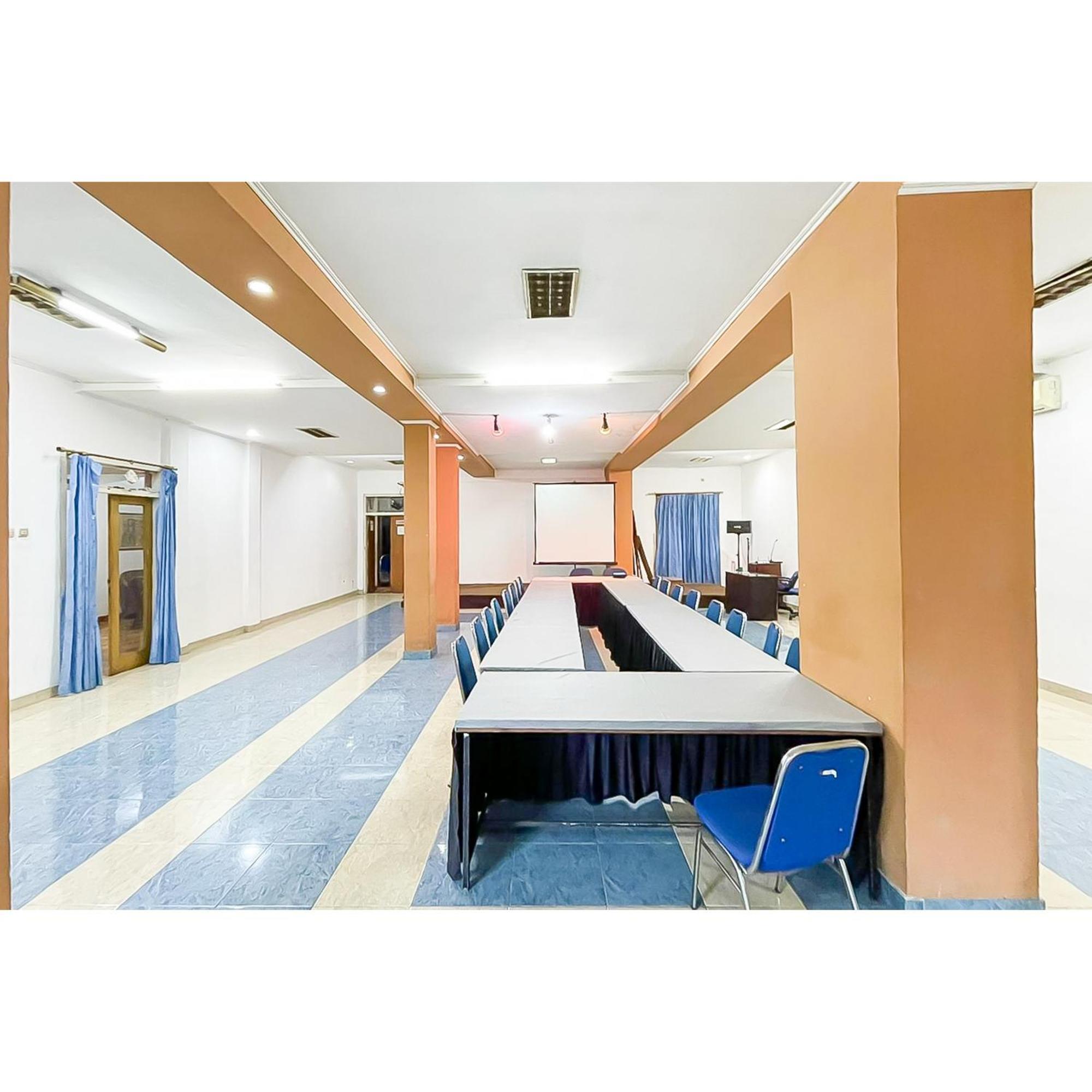 Wisma Pkbi Jabar Mitra Reddoorz Bandung Exterior foto